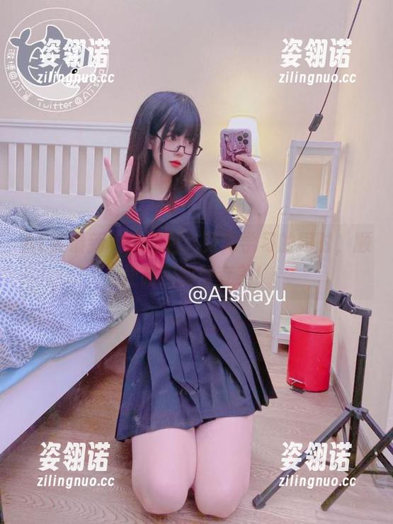 AT鲨 AT鲨最新校园图包:努力学习的同时,顺便强迫脸型变美!