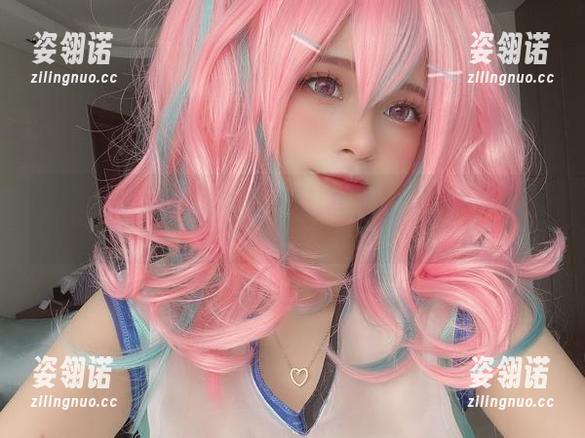 Azami Azami与阿米莉亚的cos大冒险——这下载到底是什么神奇的东西?