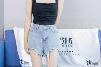 BoBoSocks袜啵啵 – 花絮化身主角—芝士短白丝写真合集,真的吗?