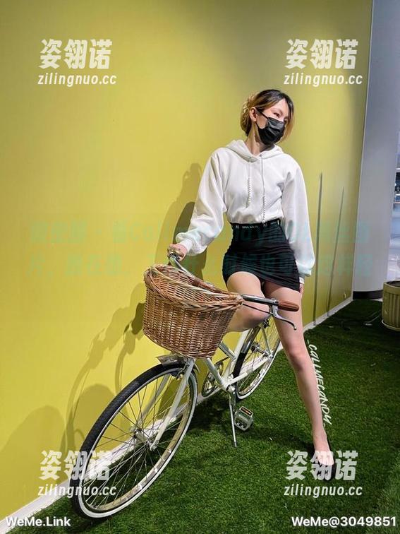 Callmecandy 微密圈 - 看Callmecandy的OL黑丝图片,我在想,工作什么时候也可以这样轻松?