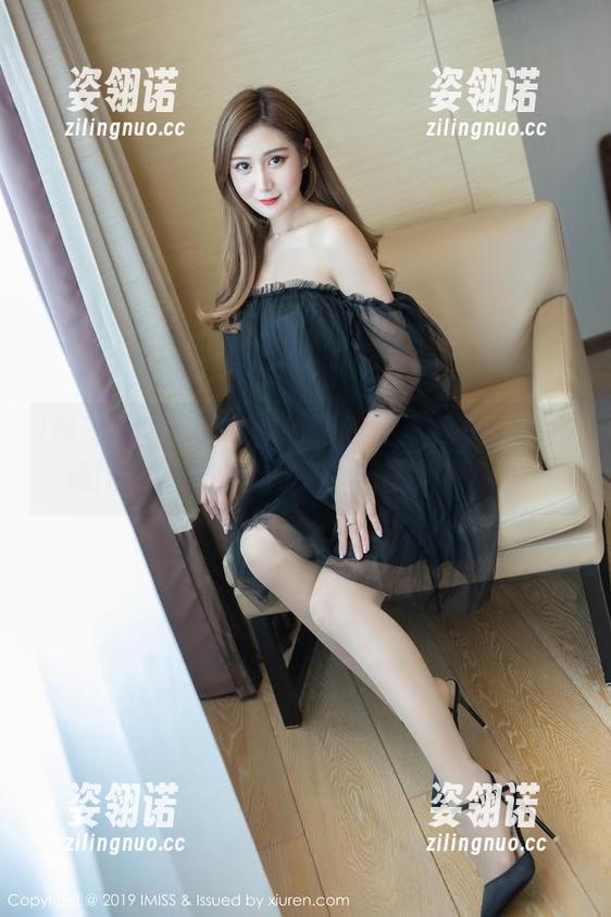 IMiss爱蜜社-莉娜lena IMiss爱蜜社 - 你的眼睛在寻找什么?莉娜lena以丝袜秘书的姿态静静发光…