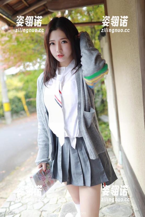 MFStar模范学院-李可可 MFStar模范学院 - 李可可的女王照片,美得像个被恶搞的经典名画。