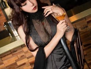 Momoko葵葵的私拍系列,竟有如此雄心壮志的英仙座,难道我也是需要被强化一下审美吗?