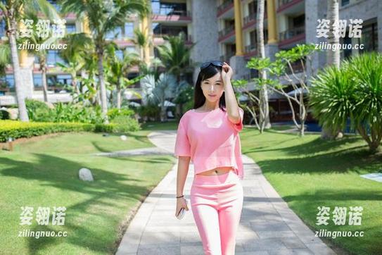 TuiGirl推女郎-哈尼宝宝 TuiGirl推女郎 - 变身校园小霸王,网盘里的哈尼宝宝写真带你重返学生时代!