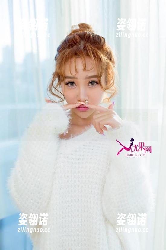 UGirls尤果网 - 大家快来看，布莱尔昆娜的最新短裤试图抢走我的眼球！