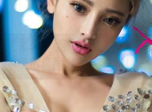 UGirls尤果网 – 这网袜太有杀伤力了！赵伊彤套图赶紧来下载！