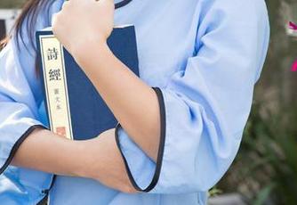 UGirls尤果网 – 这张赵颖儿的修女照片,默默向世俗宣战?