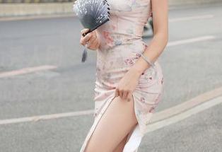 Xiuren秀人网 – 一份图包,给你看Laura苏雨彤不为人知的秘书面貌。