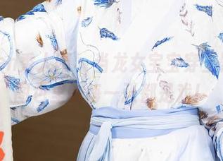 Xiuren秀人网 – 当龙女宝宝穿上黑丝,图包里的每一张都是戏!