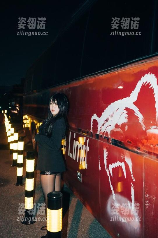 Zia(지아)的Loozy套图——普拉提也能有喜感，真是太妙了！
