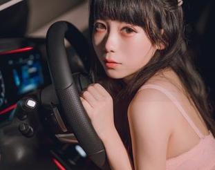 usejan蓝蓝最新奶味软糖照,有画面感、还有糖分,真香!