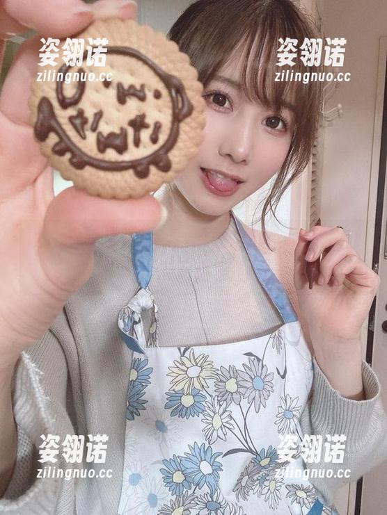 けん研 けん研的泳池cos,水面上的“误解”,图片倒是蛮爽的。