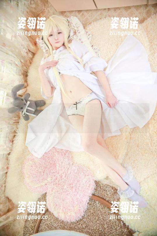一小央泽 女王如你所愿:一小央泽的套图让人没法抗拒,连光都退避三舍!