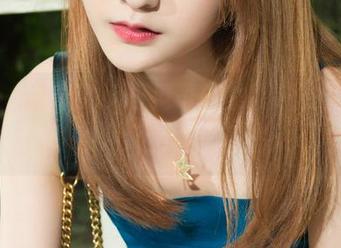丽柜 – 一抬头就看见司琪的福利,天台写真悠闲又放松,真妙。