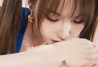 丽柜 – 日常不日常?子晴的写真套图给了我很多思考