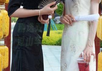 初夏女神 – 精选双双游乐场大冒险——你能想象吗？过山车竟然是她的最佳搭档！