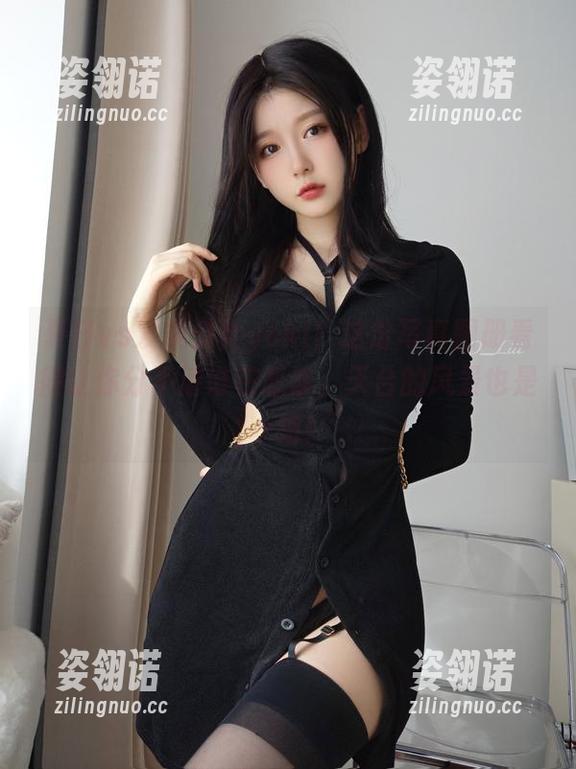 夏日vs发条少女yoki！这份写真图册看得让你分不清谁在怼谁，天台的风景也是一绝！