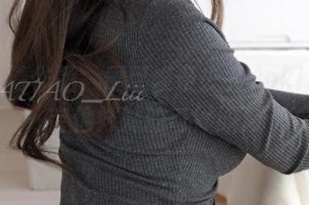 一组高清作品,展现发条少女yoki和她的吉他妹妹的奇妙胶囊