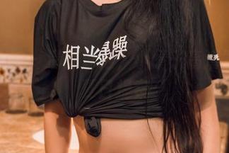 头条女神 – 清凉泳池，小晴子高清壁纸的夏日提案