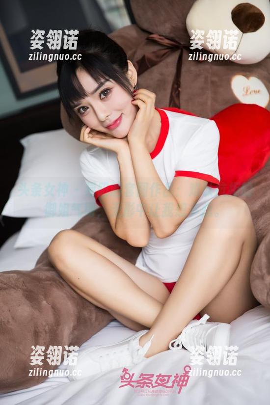 头条女神-易阳 头条女神 - 易阳的套图作品:难以抗拒的御姐气场,无形中让我想多想。