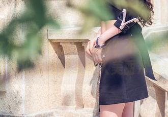 头条女神 – 天使光环加持？不，是陈亦菲的私拍美图让人误入美丽次元！