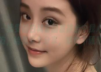 微密圈 – 奶雯的白裙套图直接击中我心中柔软的地方，给我来个分享，咱也不藏私了！