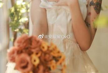 这张安曜曜的可爱是成功逆袭,原图在线,下载必不可少。