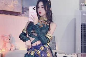 小小奶瓶儿的写真展:丝带女友,束缚与解放?