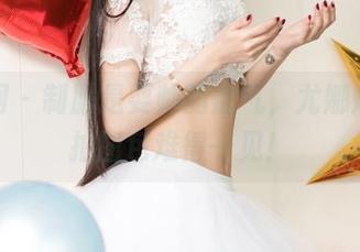 尤果网 – 制服是耍帅的底气,尤娜娜的私拍图包难得一见!