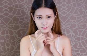 尤物馆 – Seven小七的图包更新,哎呀,这吊带穿上去好像有种解压的效果呢。