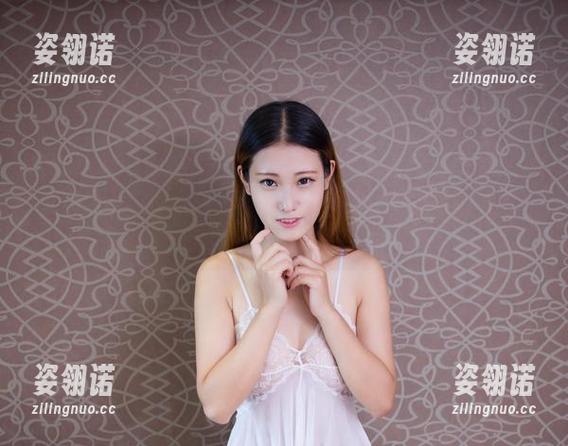 尤物馆-Seven小七 尤物馆 - Seven小七的图包更新,哎呀,这吊带穿上去好像有种解压的效果呢。
