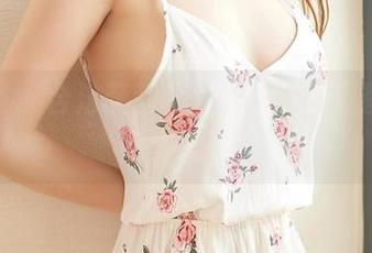 尤蜜荟 – 合法萝莉化身礼服女王，图包全套亮点满分