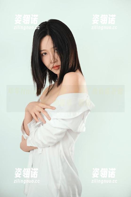 年年Nnian 年年Nnian穿运动服,有种“我也该去健身”的错觉,嘻嘻
