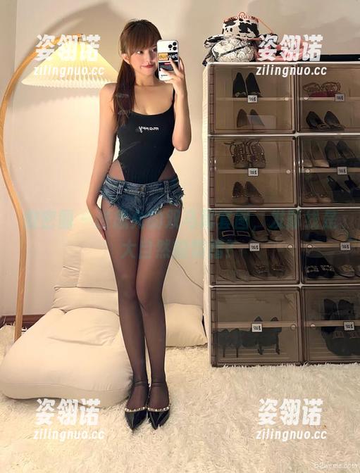 张思允 微密圈 - 张思允的双马尾套图,发际线是大自然的馈赠?