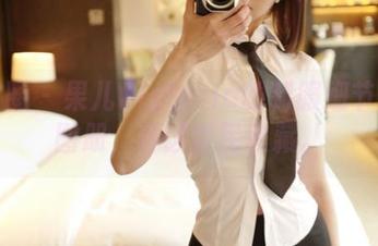 微密圈 – 果儿Victoria的制服细节高清图册，真该全民收藏。