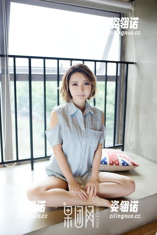 果团网-周妍希 果团网 - 美图现场,周妍希展示姐姐的另一面,太值得琢磨了!