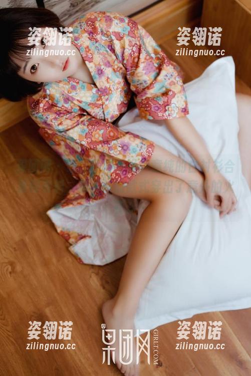 果团网-尹意纯 果团网 - 哇,不得不说尹意纯的白衬衫合集好有料,把简单的款式穿出了意外的火花。