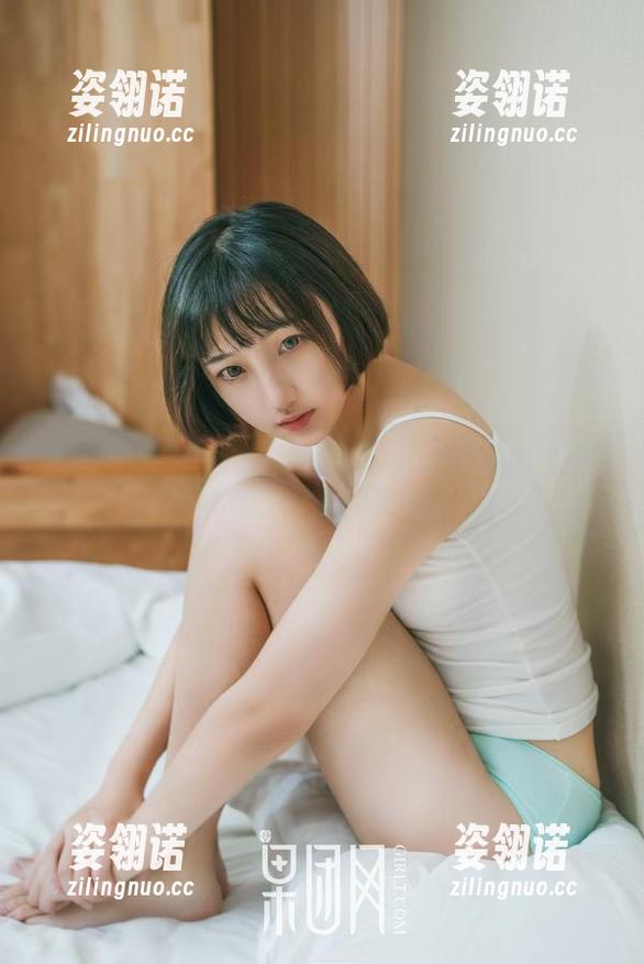 果团网-莫雅淇 果团网 - 这一套写真:眼镜编织了什么样的莫雅淇?来猜一猜!