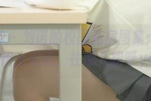 梦丝女神 – 刘诺的校园私房图集：当书本和阳光邂逅，往哪儿跑呀you