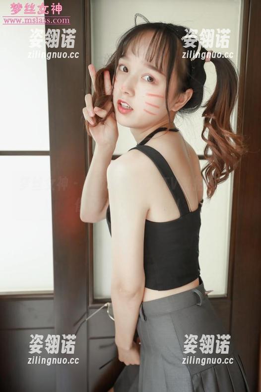 梦丝女神-洛洛 梦丝女神 - 这就是洛洛!KTV私拍图包,你预料不到的反转!