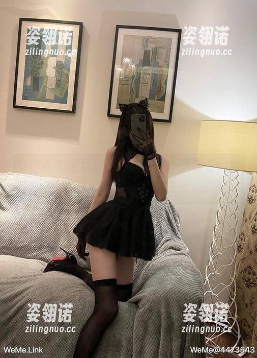 微密圈 - 水手服出没，梦里一只喵在网盘等你下载，不建议边看边十二点的晚安！