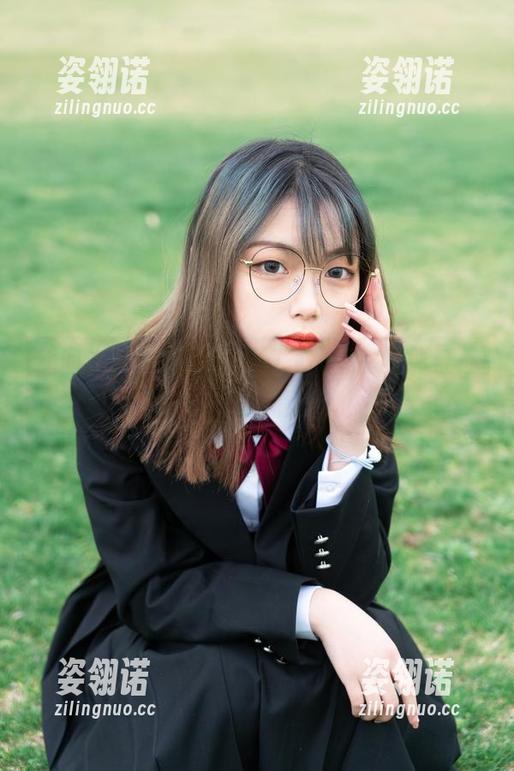 梨瑾瑾 就问你,梨瑾瑾的学姐作品集能不能让你抖一抖?高清的哦!