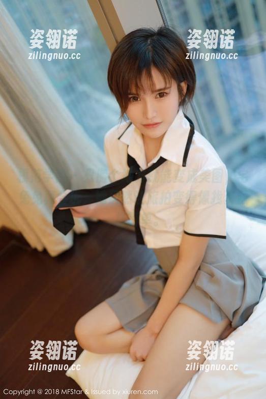 模范学院-宅兔兔 模范学院 - 只搬个地方就能变成美图,宅兔兔真会玩,她居然让旅拍变得像找资源一样简单。