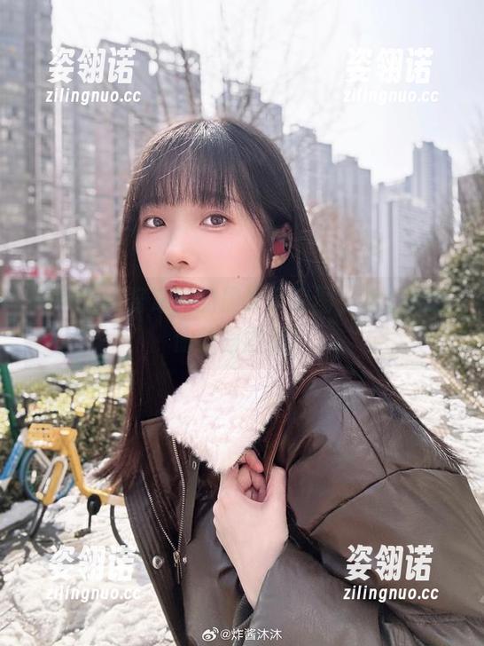 炸酱沐沐 高清!炸酱沐沐的黑太子套图,看着就想偷偷画圈圈!