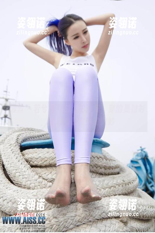 爱丝-若兮 爱丝 - 若兮白衬衫私拍合集,穿的是衬衫,呈现的是生活的微妙