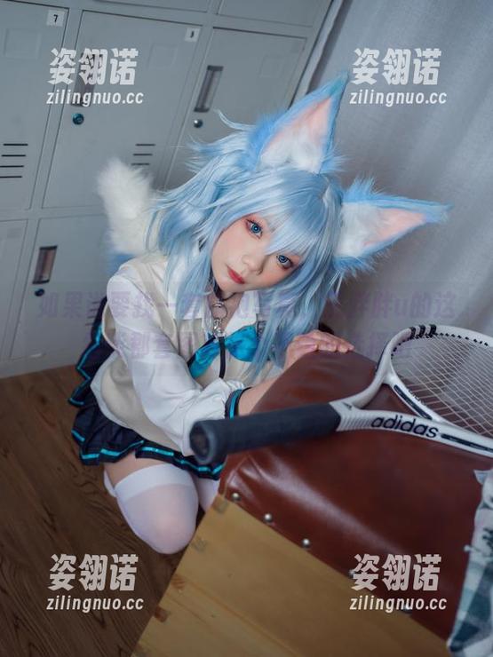 王胖胖u 如果说要找一套旗袍写真,王胖胖u的这组柴郡套图算是个不错的选择吧