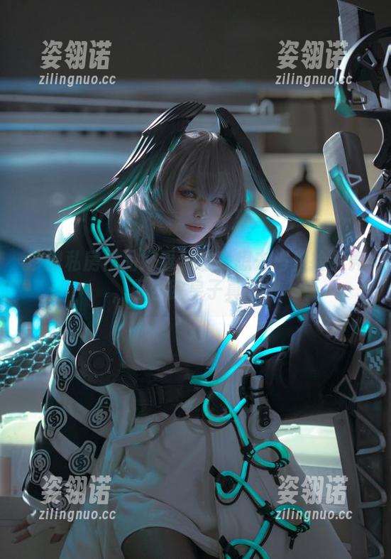 百合欧皇子 沙滩私房作品好看到让我想去海里捡贝壳,百合欧皇子真会选