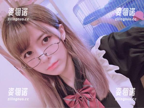 眼酱大魔王w 高清图包:眼酱大魔王w和她的美腿,慢慢回味这份狂欢吧