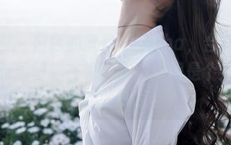秀人网 – 白色的蓝夏akasha,合集里的每一张原图都在说:我跟真相是个人品都不错的朋友。