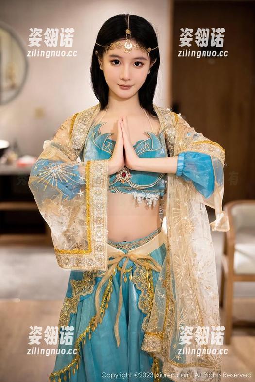 秀人网-邹晶晶女王 秀人网 - 邹晶晶女王原图分享的灰丝,有点让我不知该看哪里好…!